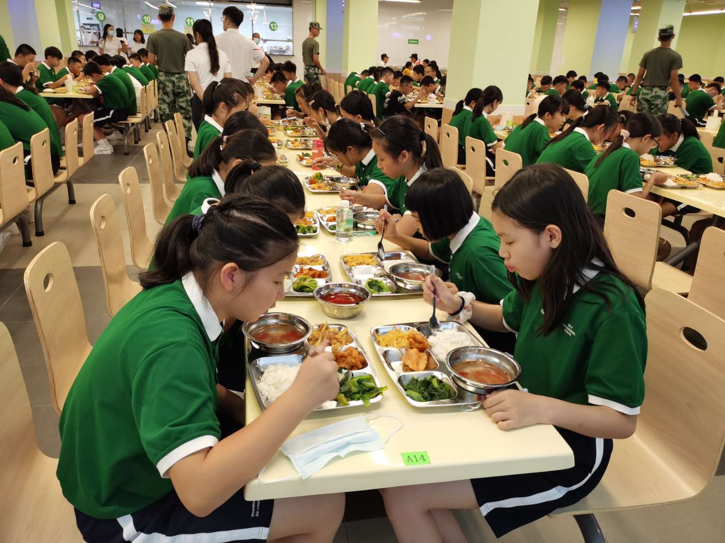 食堂承包